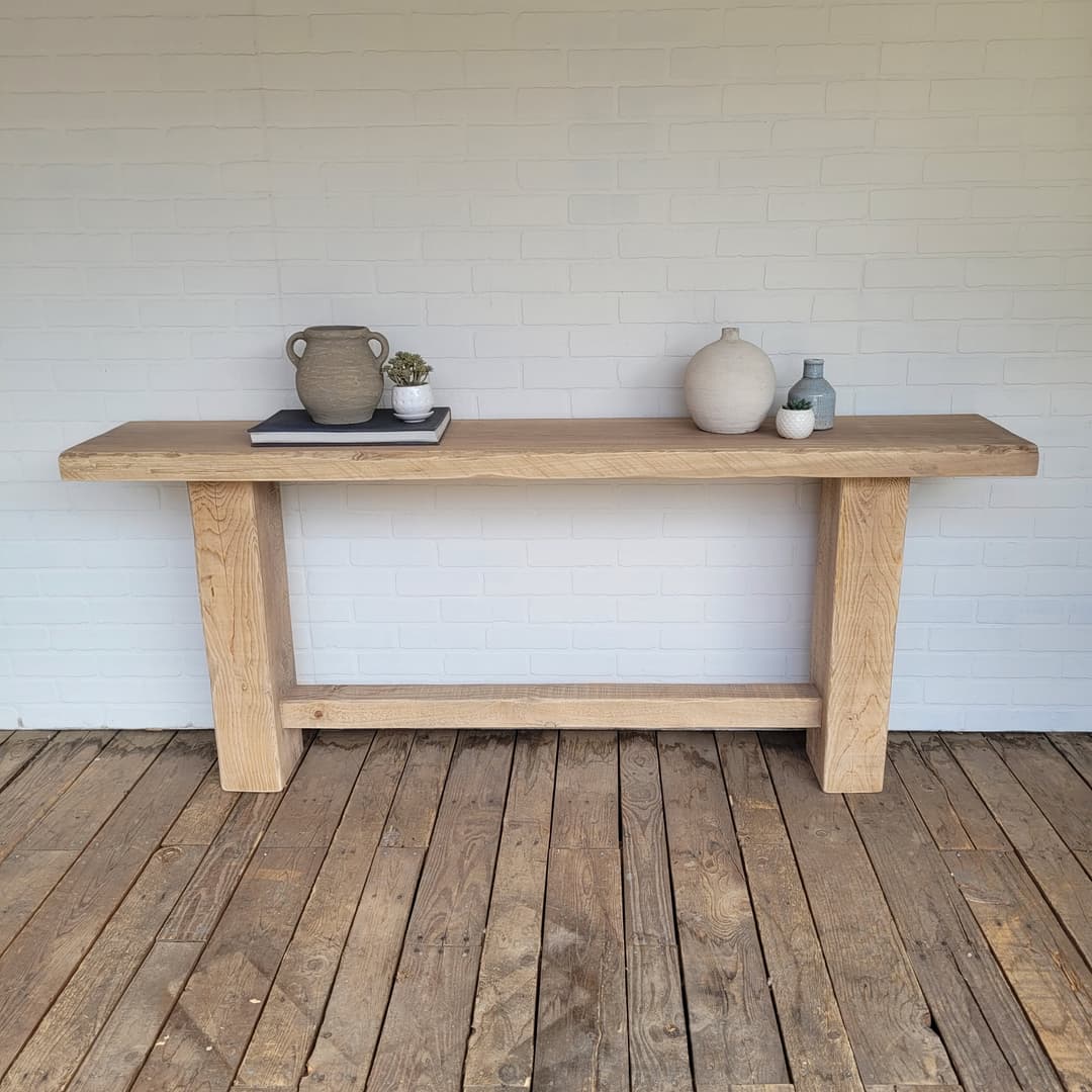 Custom table construction by Blackwood Custom Furniture